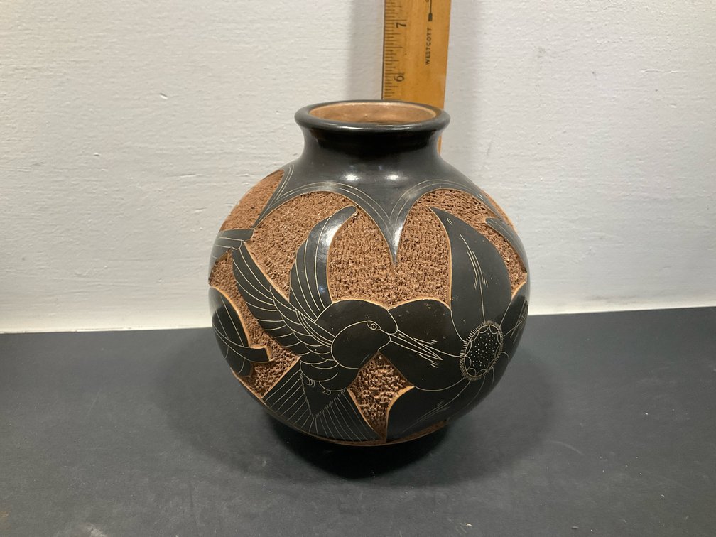 Roger Calero carved black pottery hummingbird vase