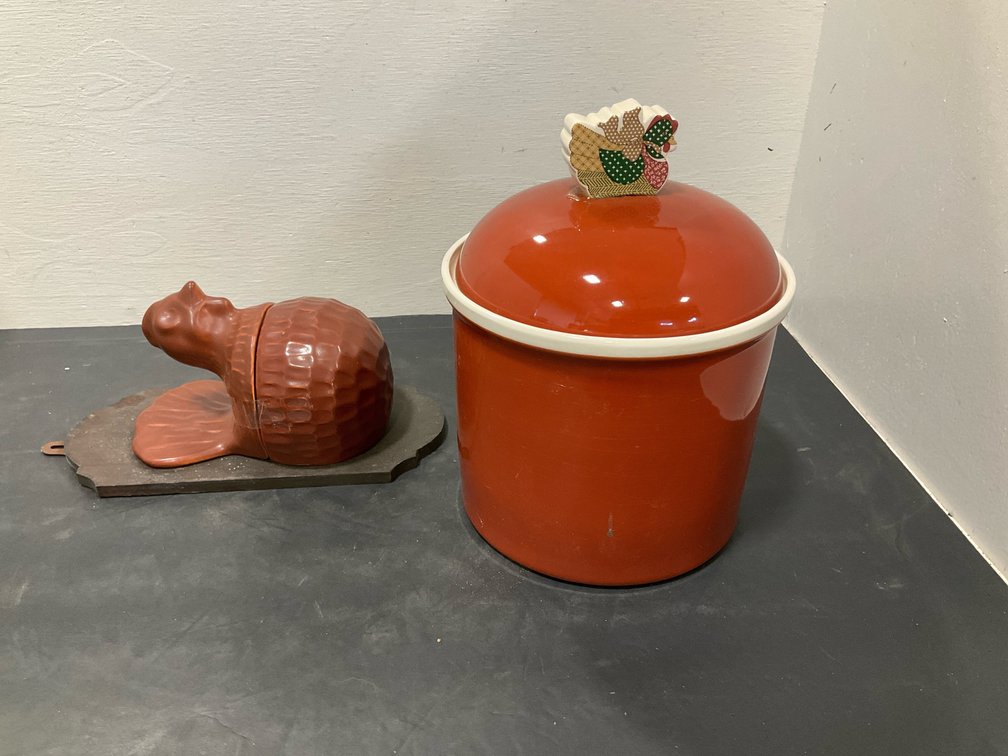 Ceramic canister with lid & assorted