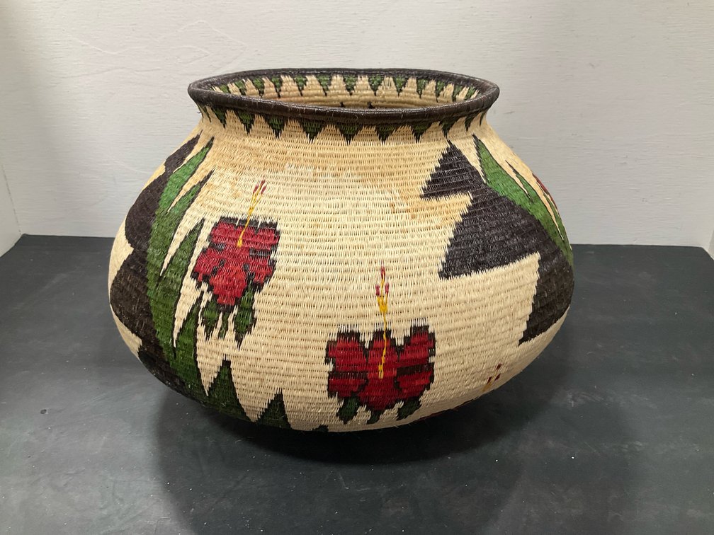 Woven fiber olla basket with floral & geometric motifs