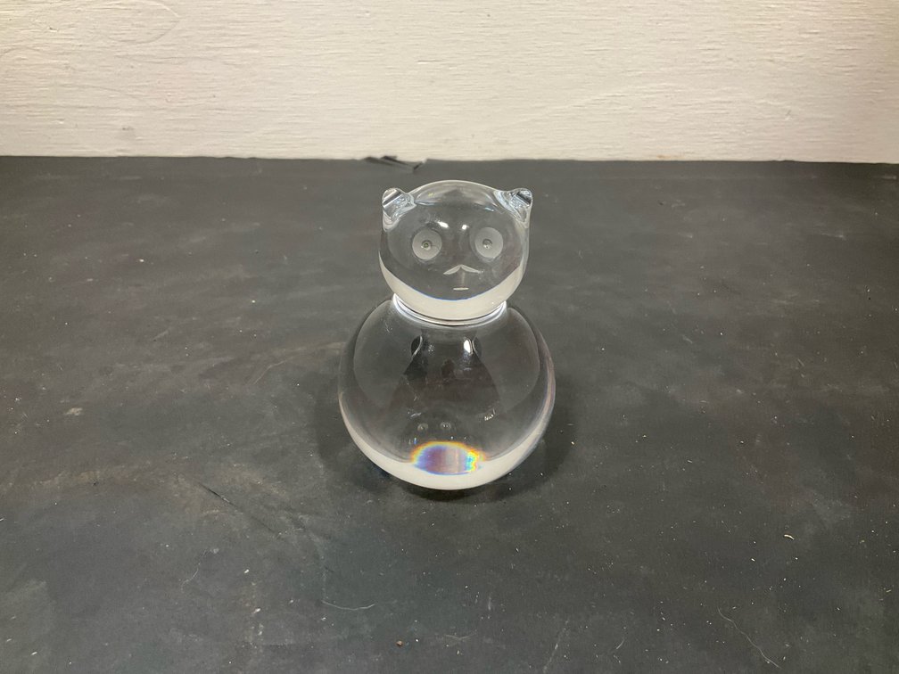 Baccarat clear crystal cat figurine