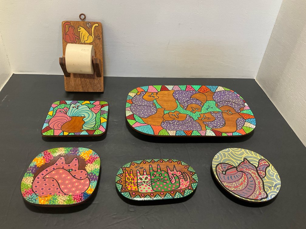 Painted wood cat trays, dishes & paper roll holder