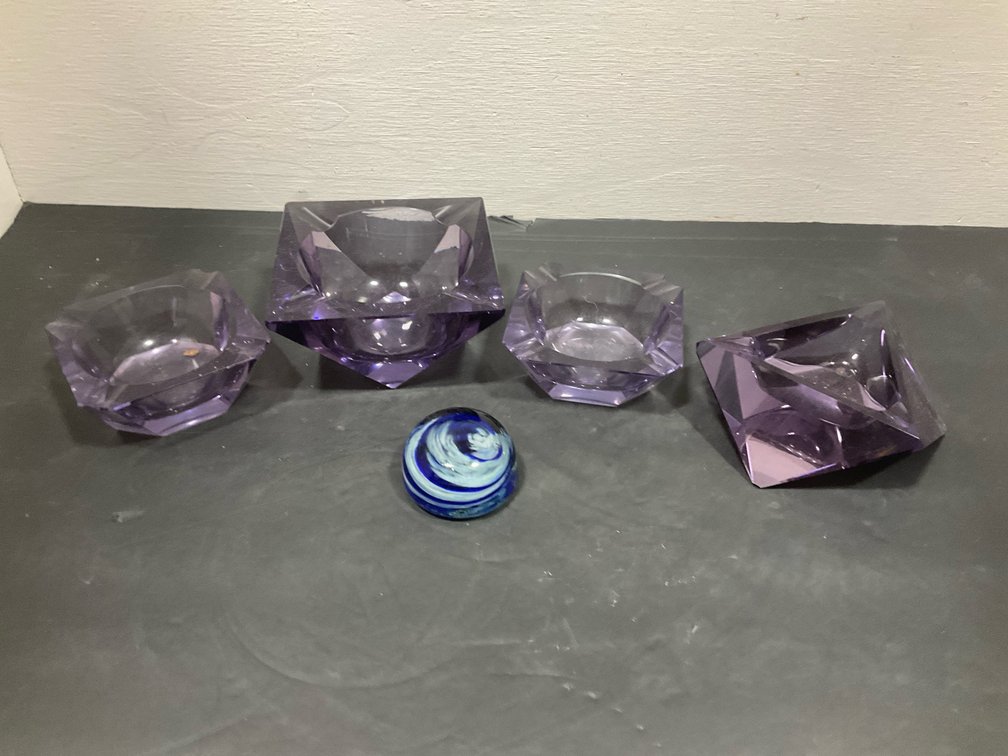 4 faceted purple glass ashtrays & swirl paperweight