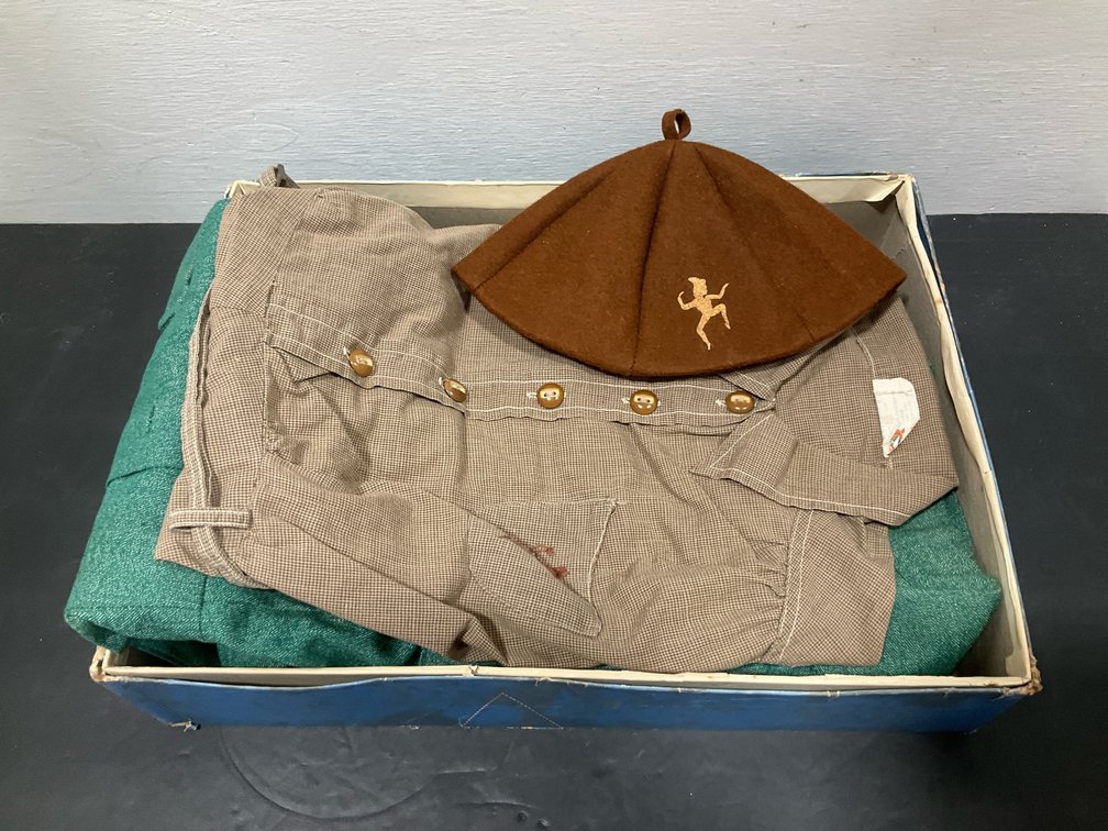 Girl Scouts & Brownie uniforms with hats & belt