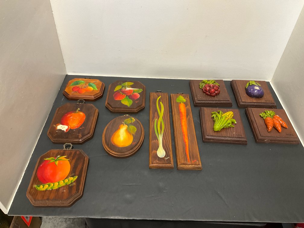 Wooden fruit & vegetable wall plaques
