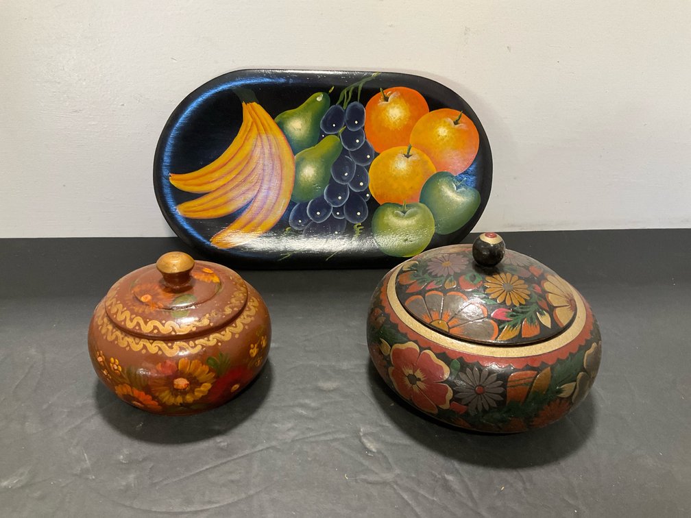 Grouping of painted wood floral bowls & fruit tray