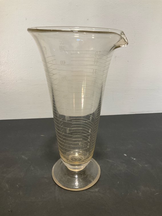 Glass conical measuring graduate, 16 oz & 500 cc