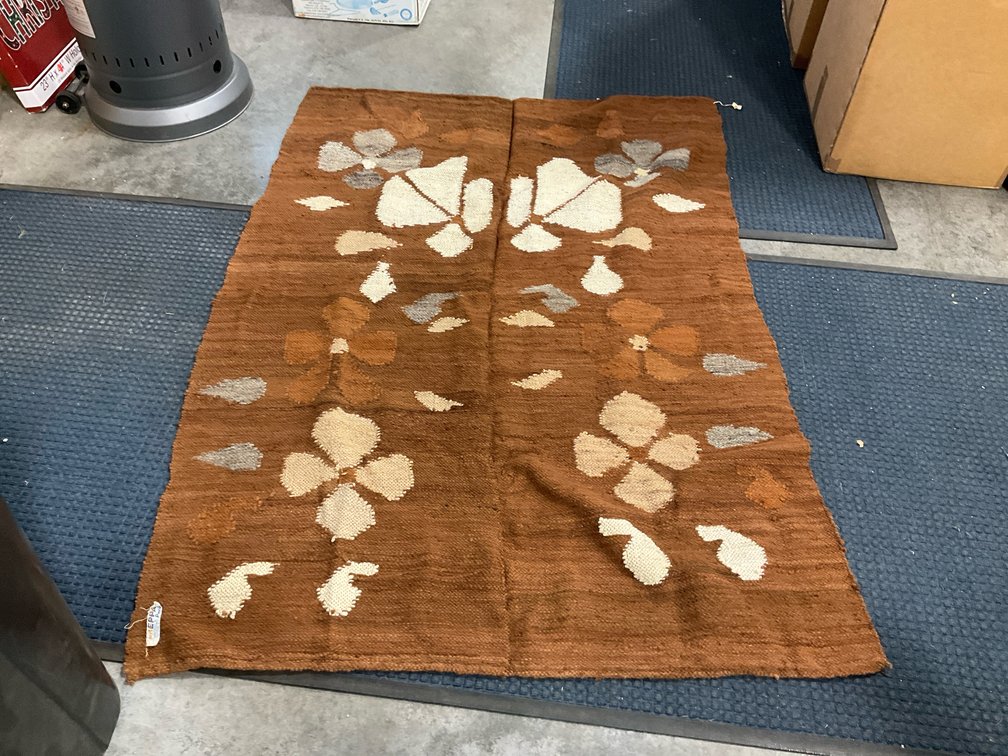 Artesanías EPPA flat-weave floral runner rug