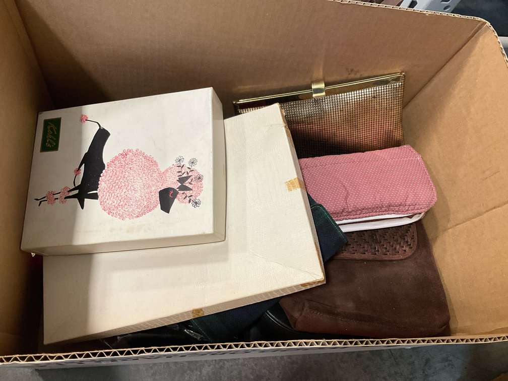 Assorted handbags, clutches & tote bags