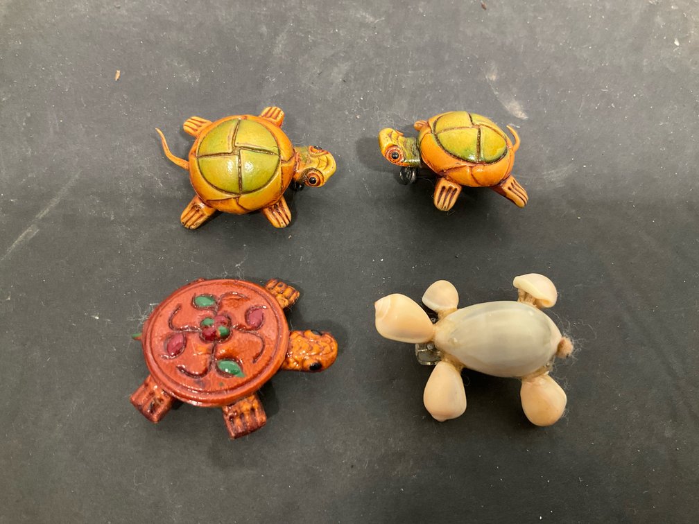 4 carved & shell novelty turtle brooches
