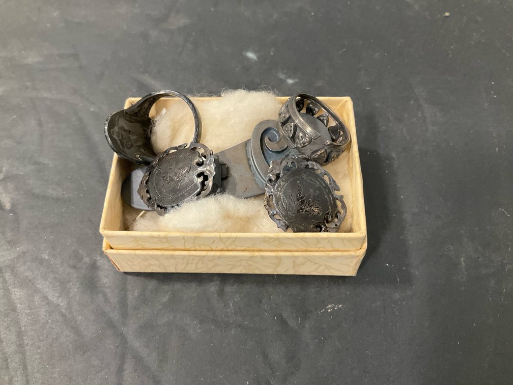 Grouping of sterling silver & metal jewelry