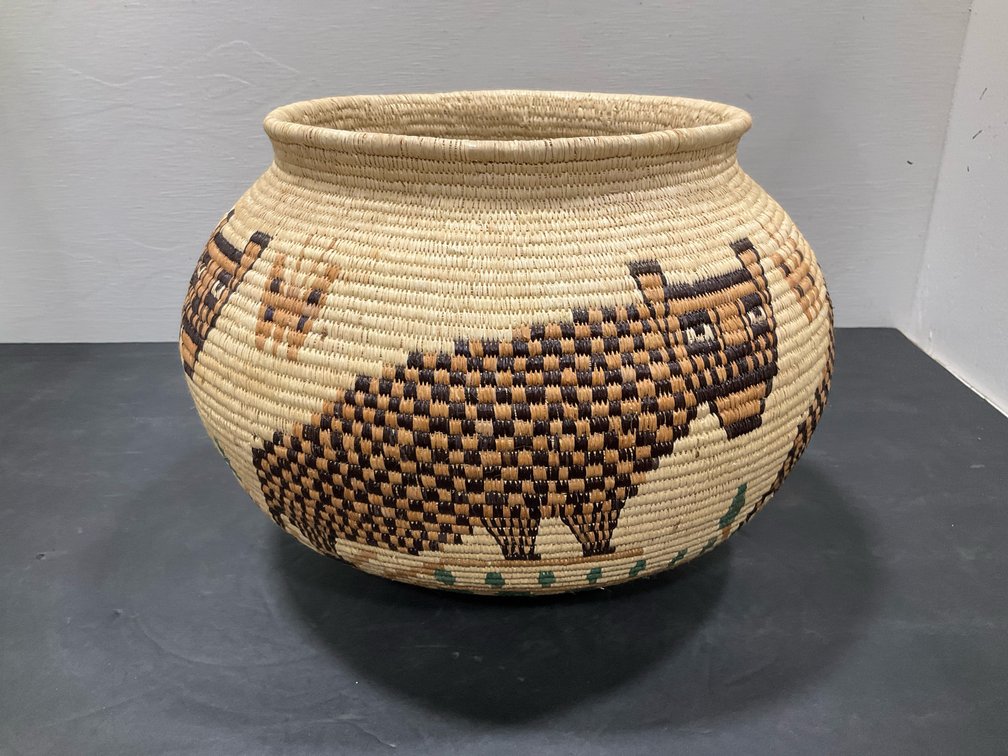 Polychrome coiled woven fiber basket