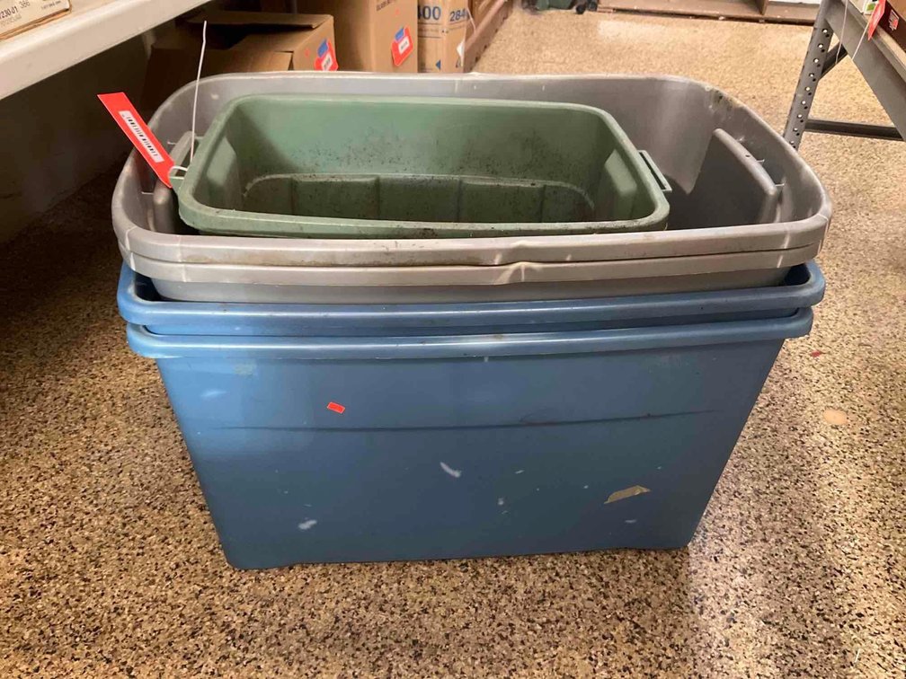 Assorted totes-no covers 