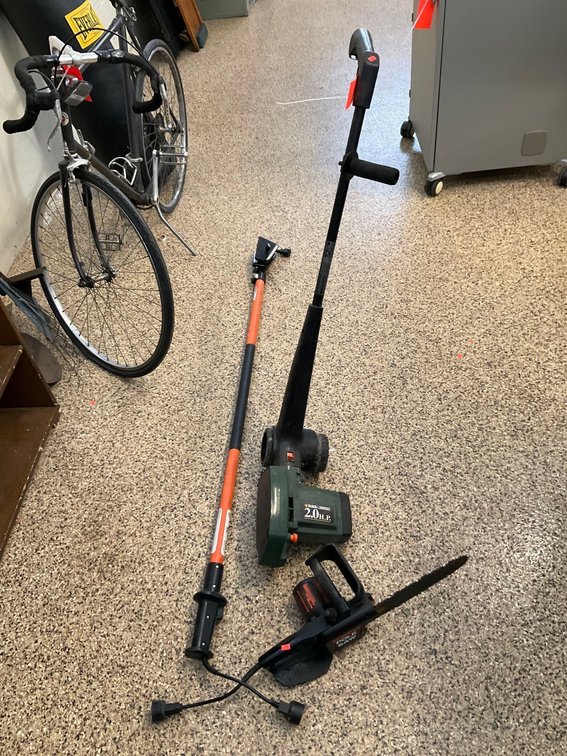 Electric chain saw, pole & electric edger 
