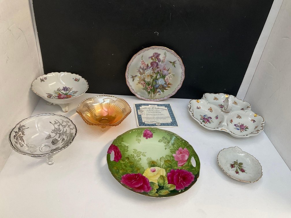 Plate, footed bowls & divided tray 
