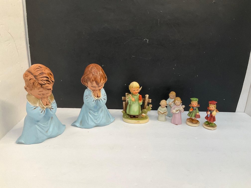Stauffer figurine & assorted Figural decorators 