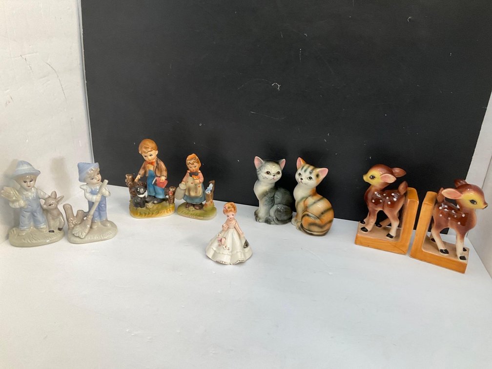 Fawn bookends & Figural decorators 