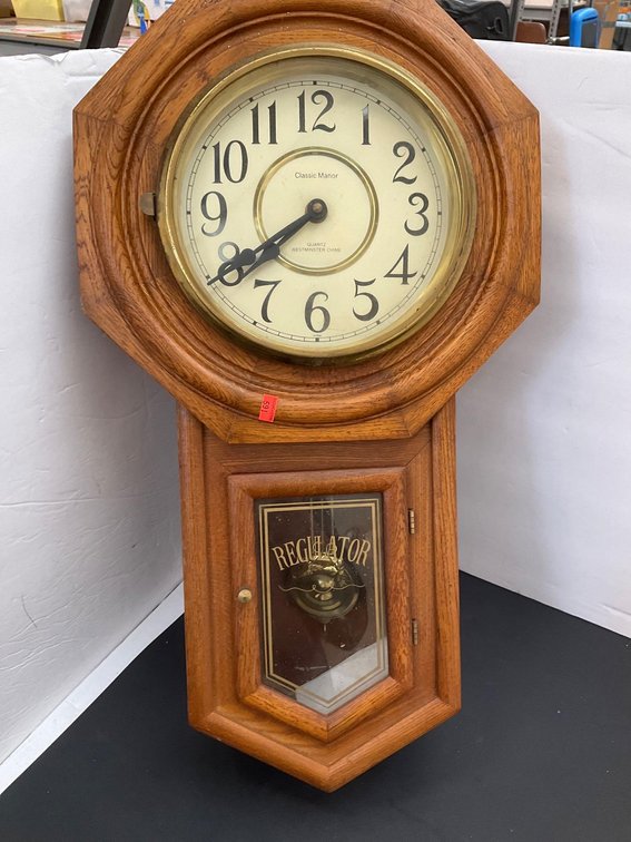 Classic Manor quartz Westminster chime clock 