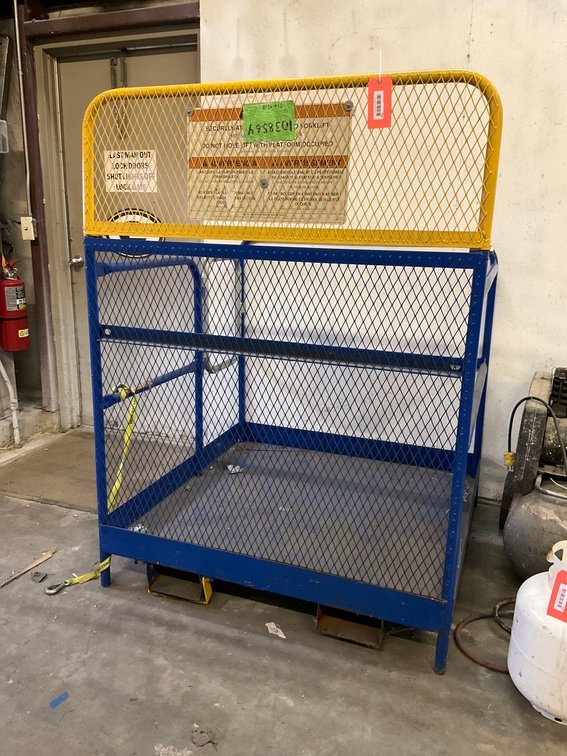 Forklift safety work platform 