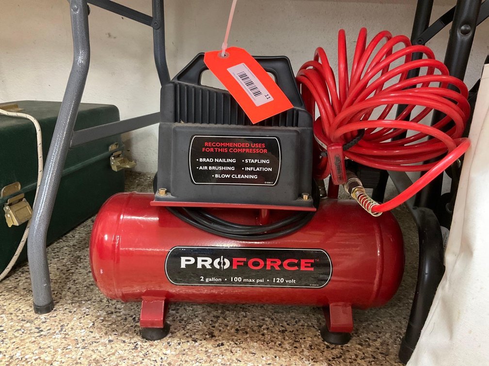 Pro Force 2 gallon 100 max PSI air compressor