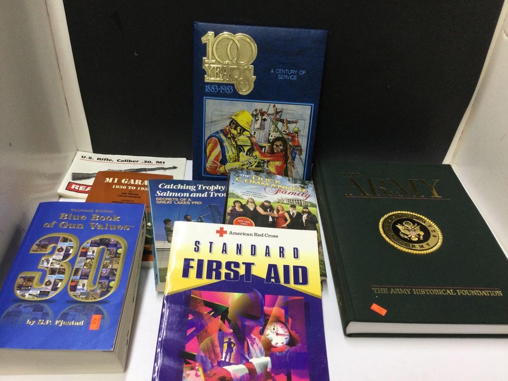 Assorted books 