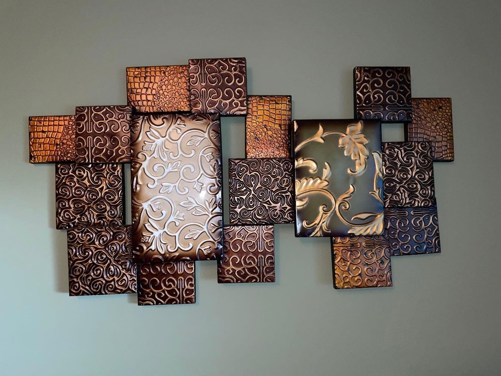 Metal wall decorator 37x20”-Office