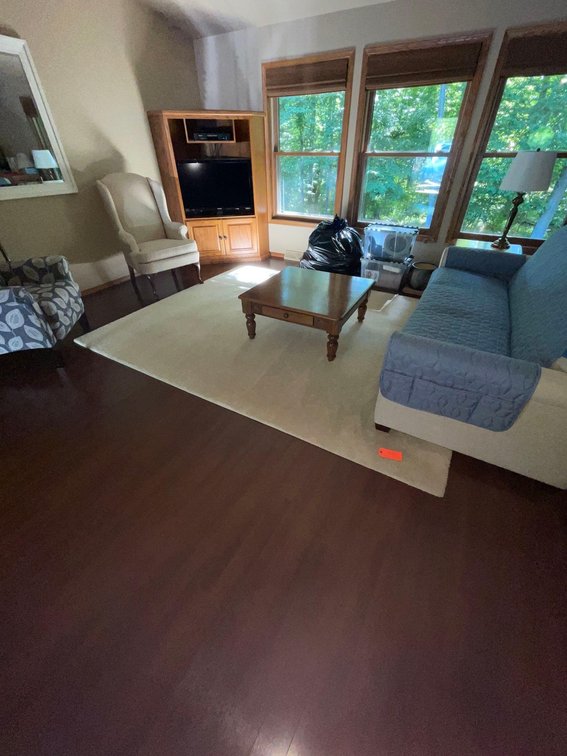 Area rug 8’x10’-Living room 
