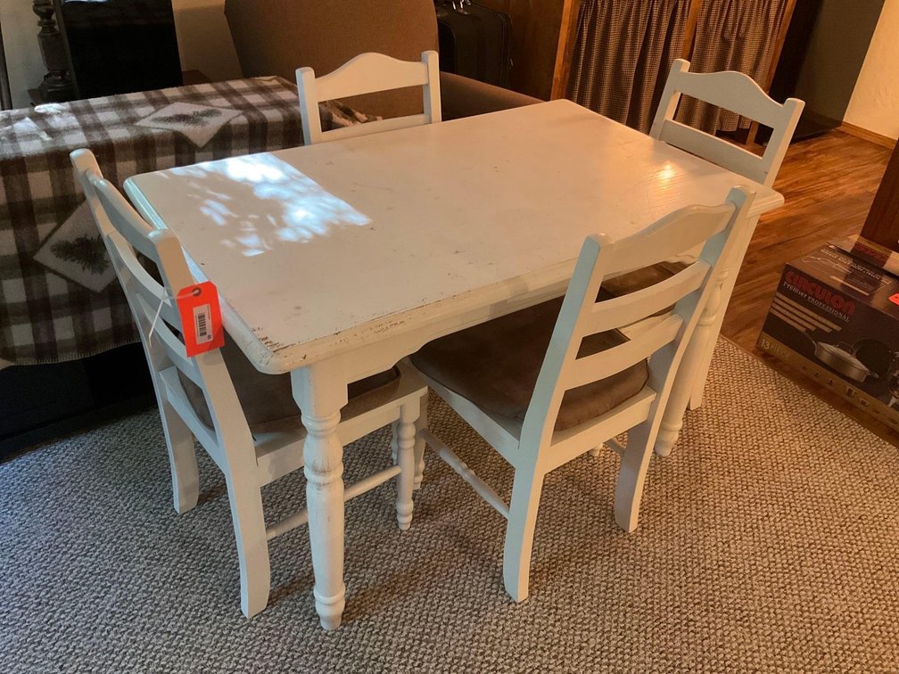 Wood dinette table with 4 chairs-48x29”-Basement