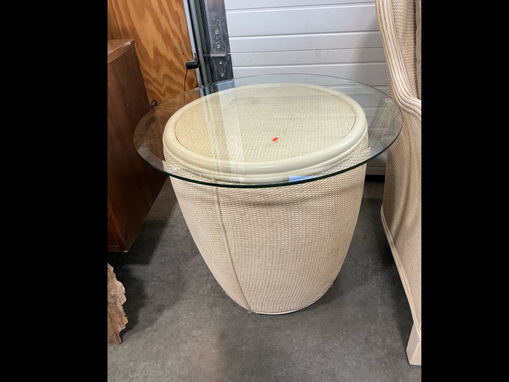End table with glass top 28 inch diameter 24 inches tall