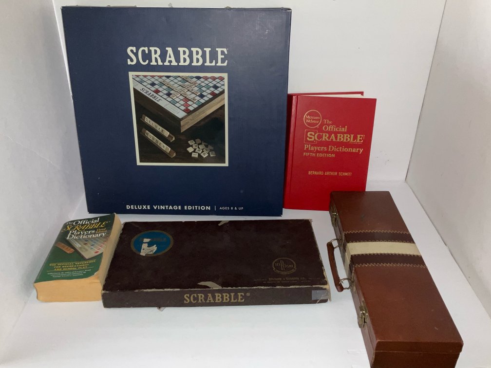 Scrabble games-Living room 