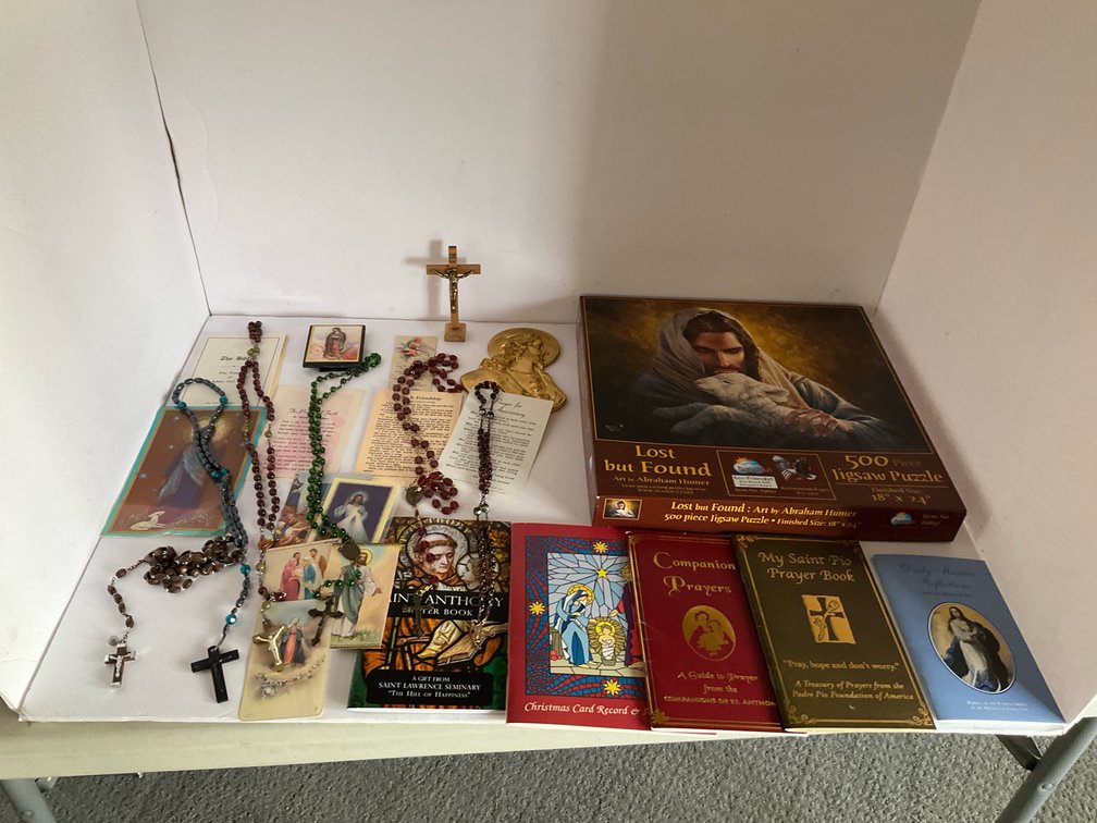 Jigsaw puzzle & religious related-Living room 