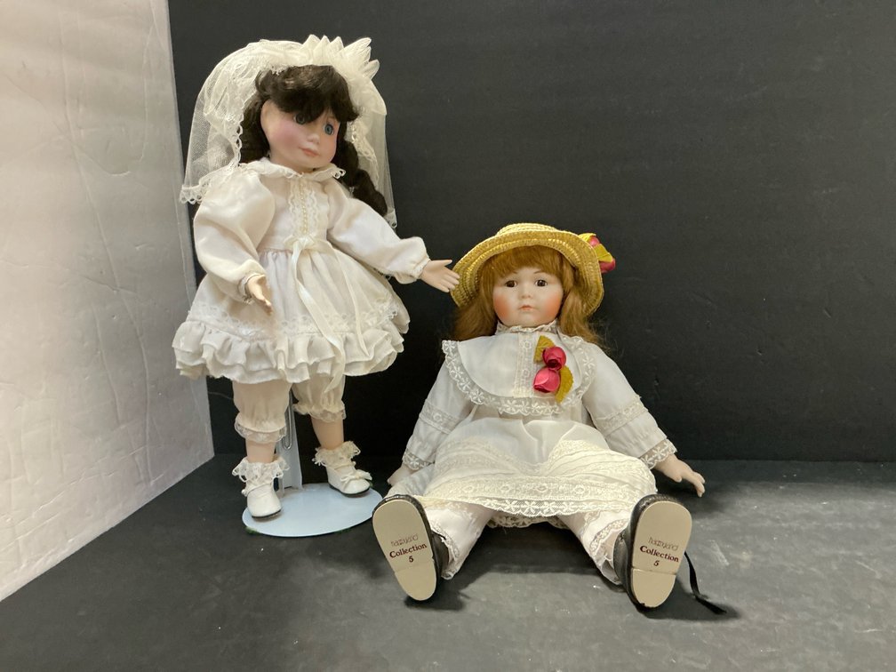 Two Franklin heirloom dolls