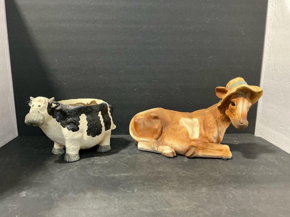 Cow planter – cracked, cow decorator