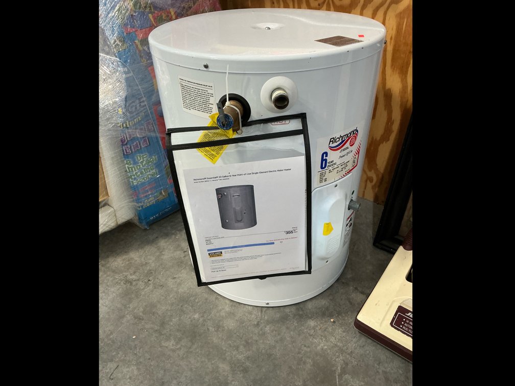 Richmond 20 gal electric water heater