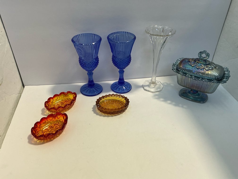 Irridescent covered candy dish & assorted vases 