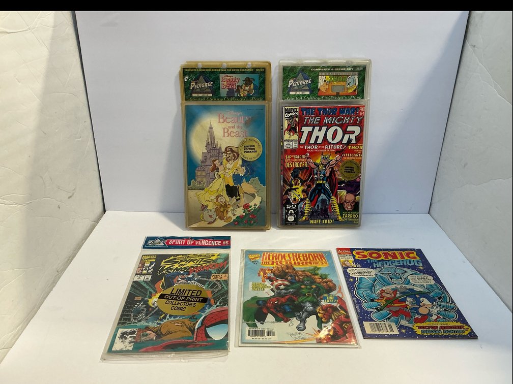 Assorted comic books 