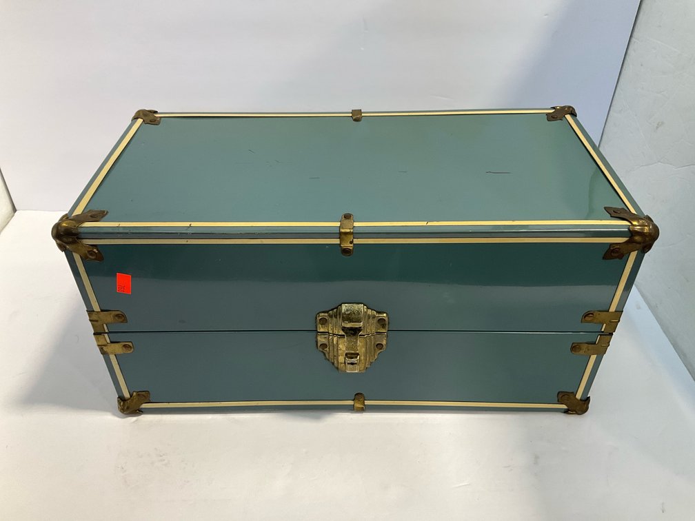 Doll with hinged case & doll clothes 