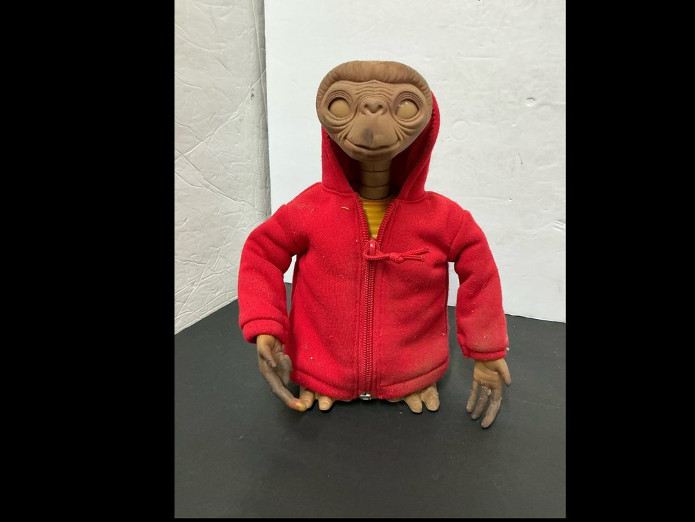 E. T. Toy 