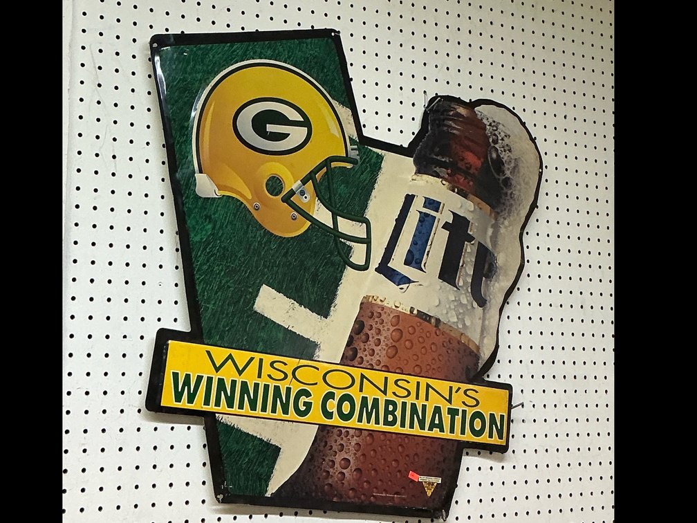 Tin Packer/Lite sign 