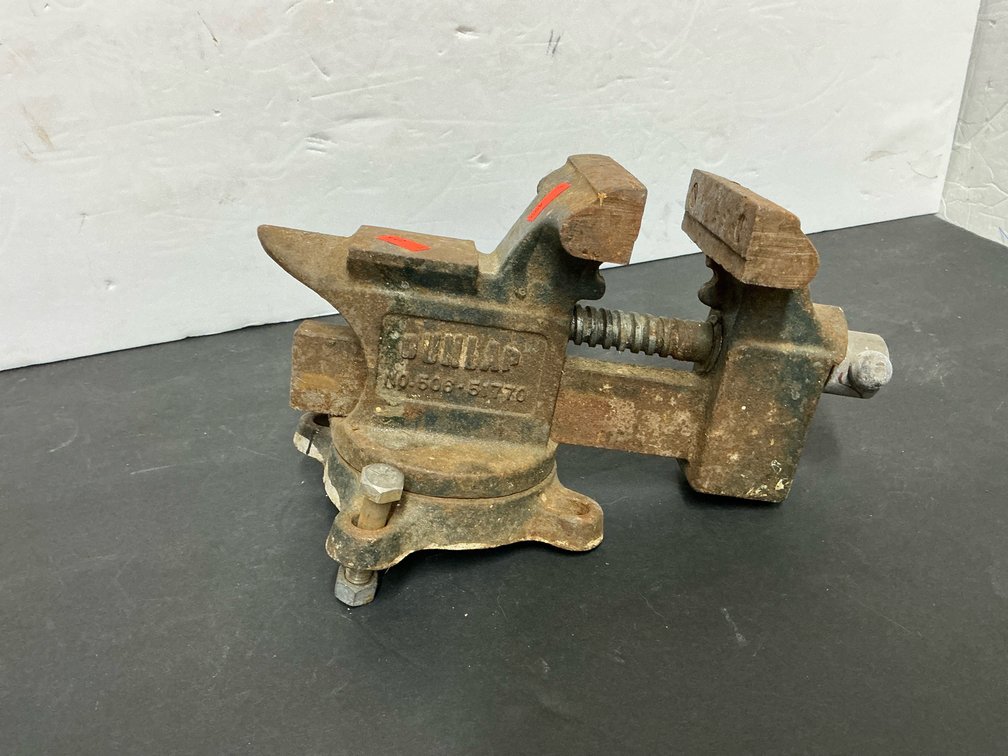 3 1/2” vise 
