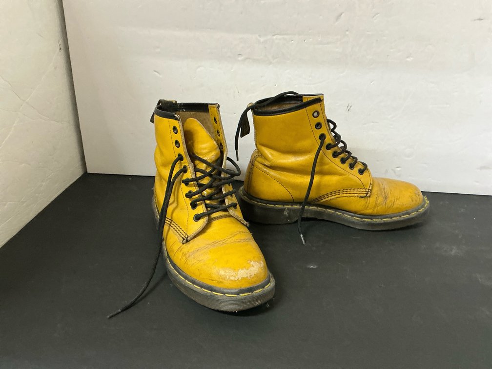 Worn & used Dr. Martens boots Size 7