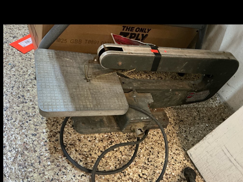 Scroll saw