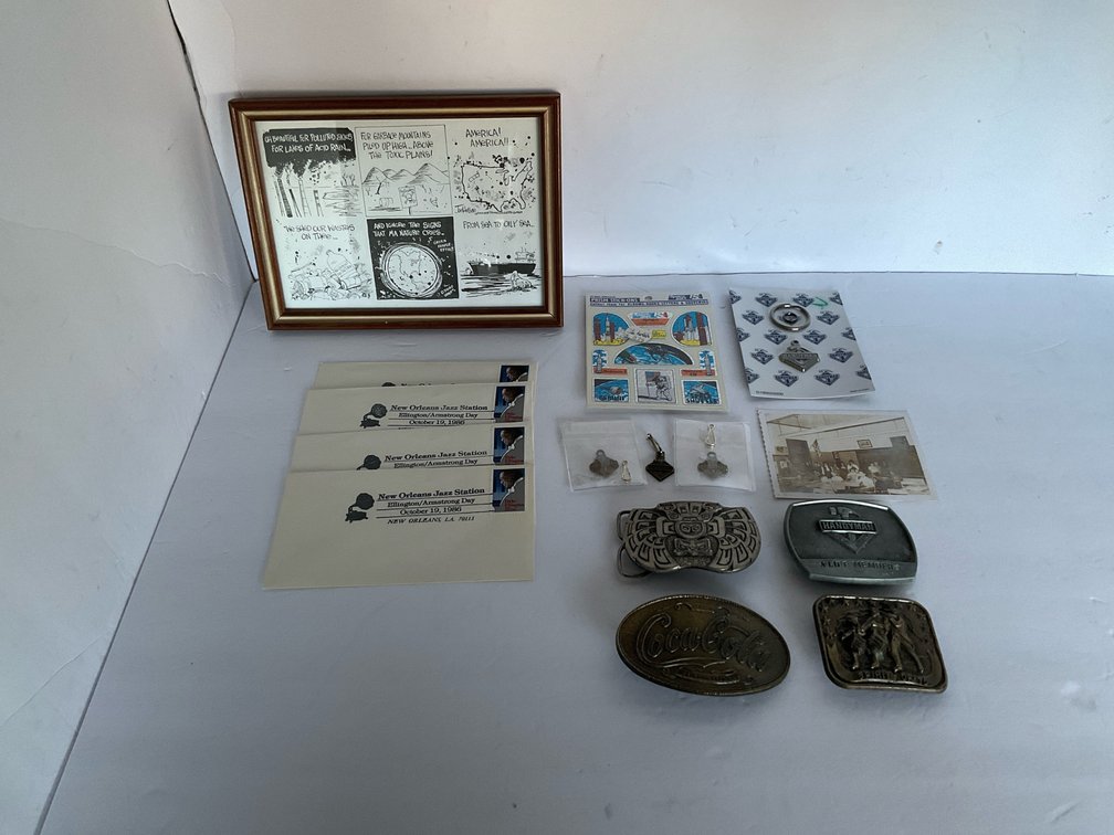 Belt buckles & assorted-Living room 
