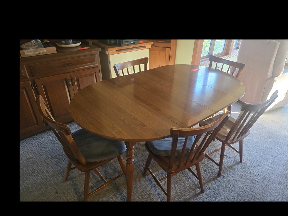 Dining table with 5 Ethan Allen chairs & 2 extensions 40x42”-Extensions measure 15”-Kitchen 