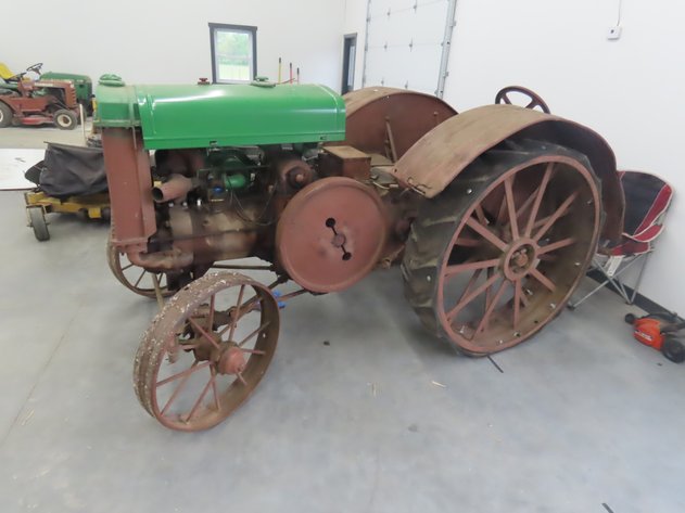 1928 Vintage John Deere Model D Unstyled Tractor