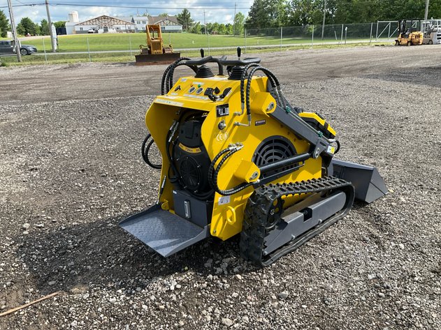 Unused LandHonor LHR-T460K1 Mini Skid Steer Track Loader - Middlefield, OH