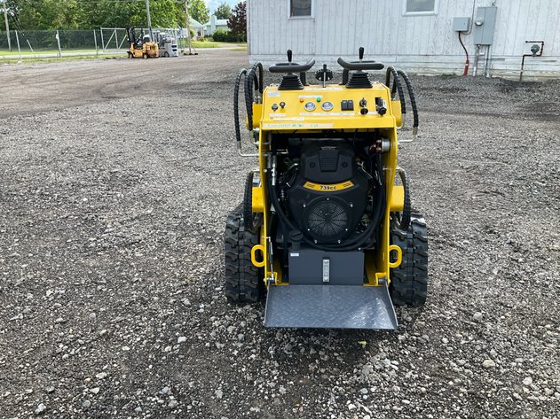 Unused LandHonor LHR-T460K1 Mini Skid Steer Track Loader - Middlefield, OH