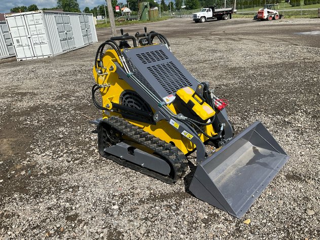 Unused LandHonor LHR-T460K1 Mini Skid Steer Track Loader - Middlefield, OH