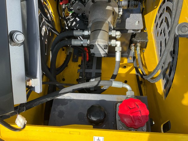 Unused LandHonor LHR-T460K1 Mini Skid Steer Track Loader - Middlefield, OH