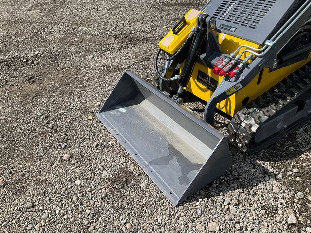 Unused LandHonor LHR-T460K1 Mini Skid Steer Track Loader - Middlefield, OH