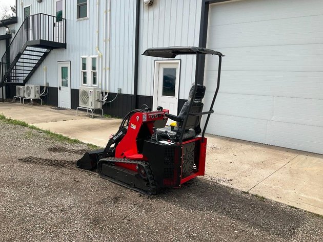 Unused SDLL580 Mini Skid Steer  - Middlefield, OH